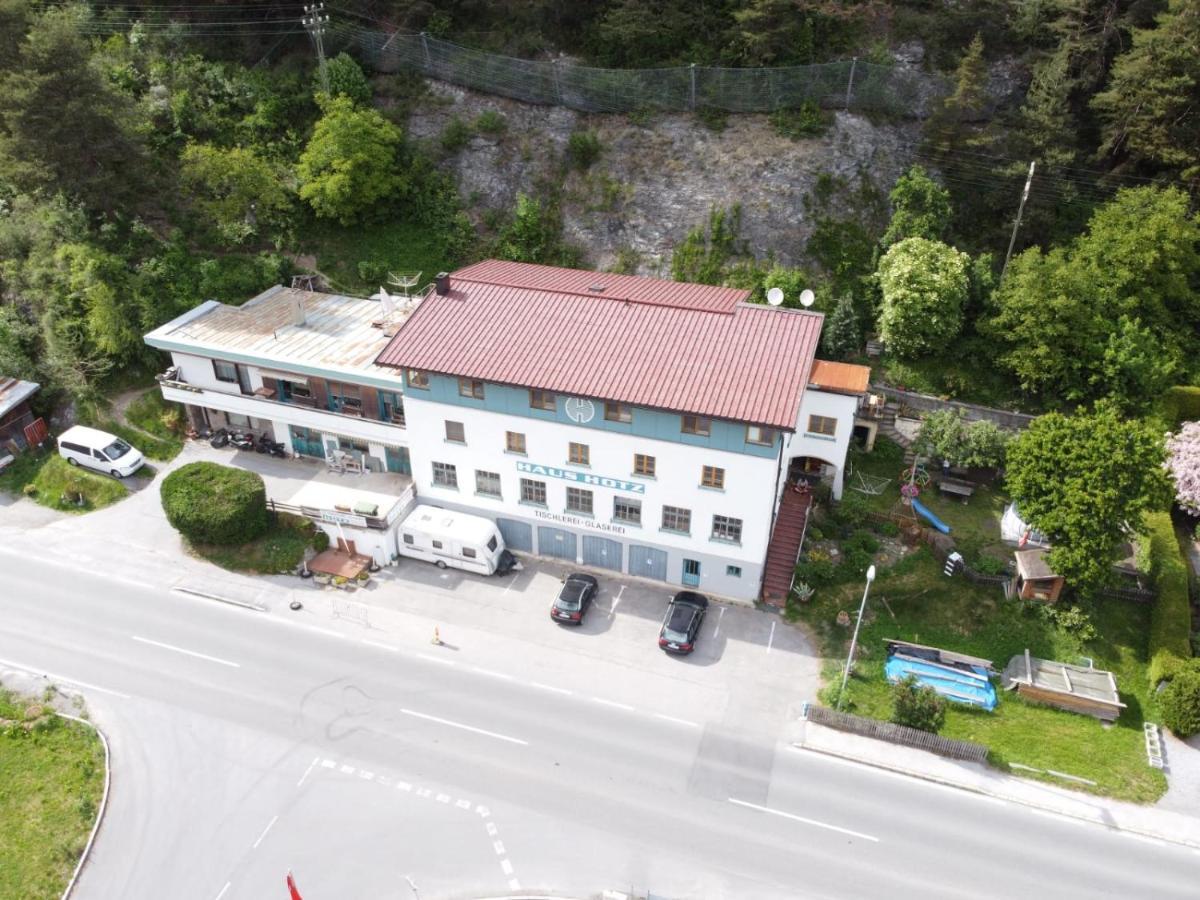 Ferienwohnung Haus Hotz Landeck Exterior foto